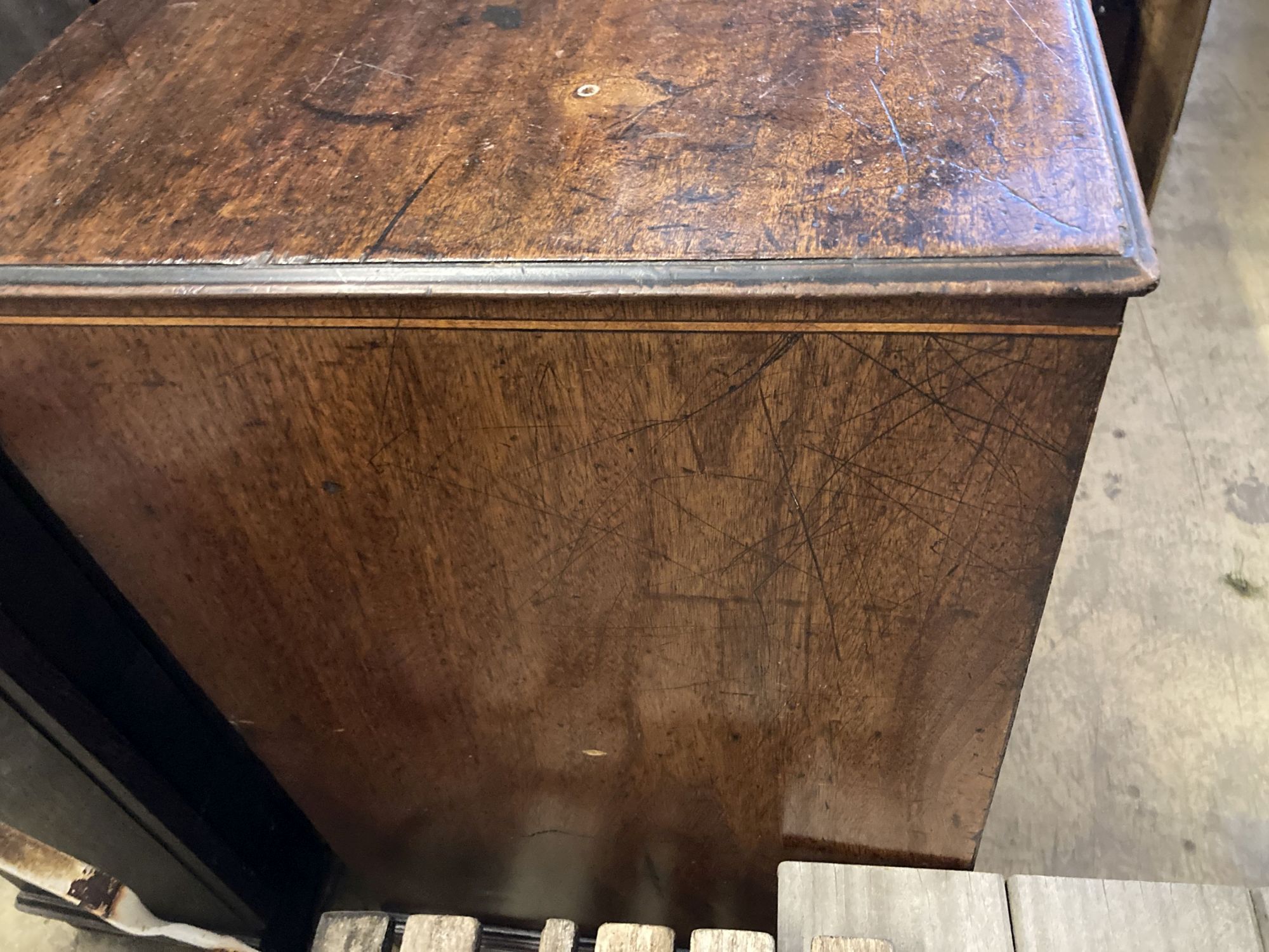 A late George III mahogany straight front chest, of four long graduated drawers, width 93cm, depth 50cm, height 86cm